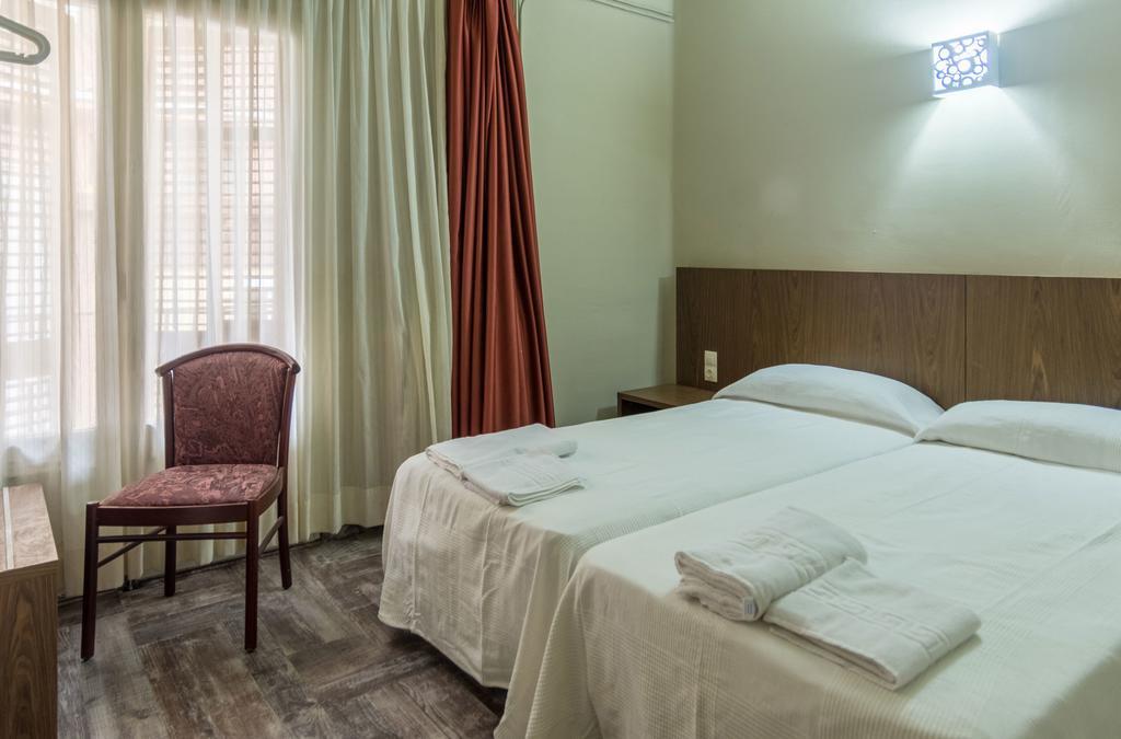 Hostal Sant Miquel Balaguer Exterior foto